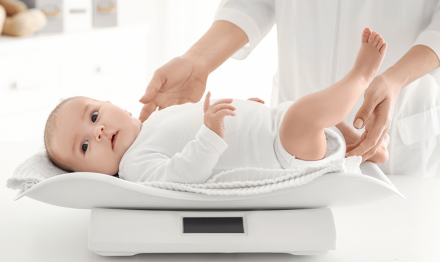 Vývoj a správná váha kojence