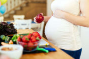 Co nejíst v těhotenství aneb nevhodné potraviny