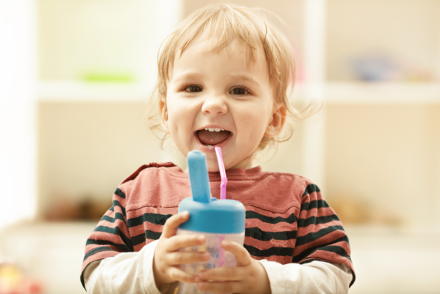 Důležitost náhradní mléčné výživy ve věku od 1 do 3 let